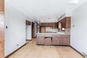1633 Downs Dr, Calumet City, IL 60409 - Photo 11
