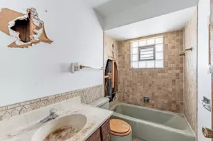 1633 Downs Dr, Calumet City, IL 60409 - Photo 17