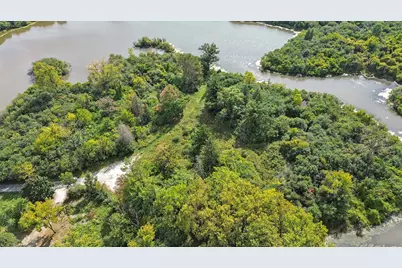 141 Breakenridge Farm Road, Oak Brook, IL 60523 - Photo 3