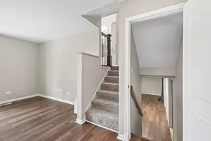 2011 Glenmoor Dr, West Dundee, IL 60118 - Photo 37