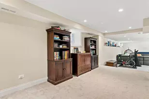 4037 N Richmond St, Chicago, IL 60618 - Photo 29