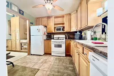 6233 Gold Circle, Hanover Park, IL 60133 - Photo 7