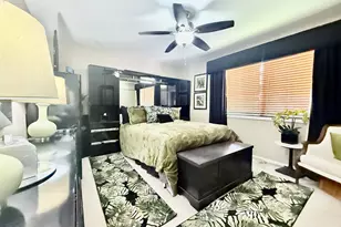 6233 Gold Cir, Hanover Park, IL 60133 - Photo 9