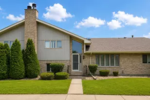 18008 Kansas Ct, Orland Park, IL 60467 - Photo 1