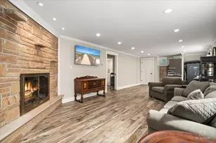 6320 W Lawrence Ave, Chicago, IL 60630 - Photo 25