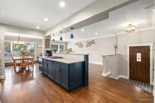 6320 W Lawrence Ave, Chicago, IL 60630 - Photo 15