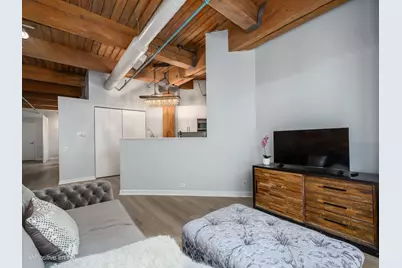 225 W Huron Street #403, Chicago, IL 60654 - Photo 7