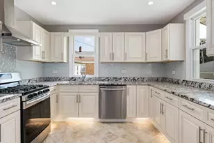 827 Thomas Ave, Forest Park, IL 60130 - Photo 9