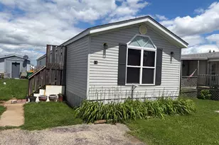 11 Beech St, Minooka, IL 60447 - Photo 1