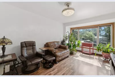 9939 S California Avenue, Chicago, IL 60655 - Photo 5