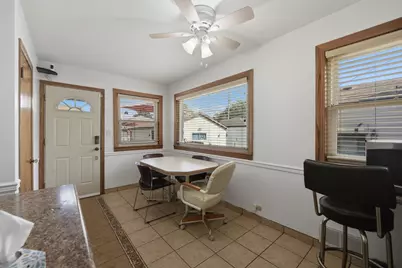 9939 S California Avenue, Chicago, IL 60655 - Photo 17