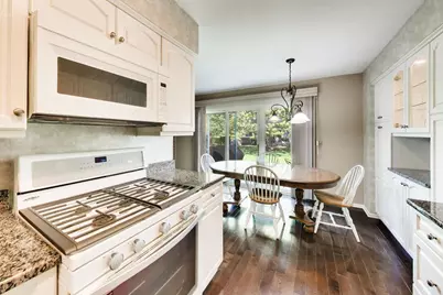 1204 Garfield Avenue, Libertyville, IL 60048 - Photo 9