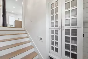 407 S West Ave, Elmhurst, IL 60126 - Photo 17