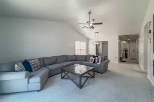 615 Corey Ln, Champaign, IL 61822 - Photo 7