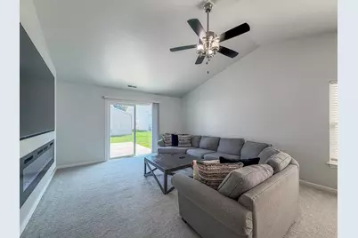 615 Corey Lane, Champaign, IL 61822 - Photo 5