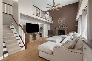 2004 Oakdale Estates Dr, Plainfield, IL 60586 - Photo 9