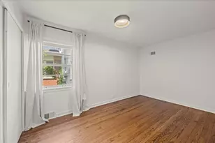 913 Cambridge Ln, Wilmette, IL 60091 - Photo 17