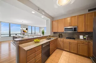 600 N Lake Shore Dr, Chicago, IL 60611 - Photo 7