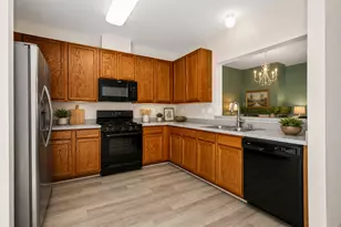 698 S Rosehall Ln, Round Lake, IL 60073 - Photo 9