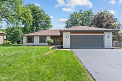 11S475 Walter Lane, Naperville, IL 60564 - Photo 1
