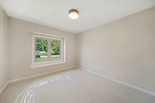11S475 Walter Ln, Naperville, IL 60564 - Photo 21
