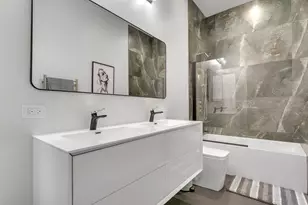 2135 W Cermak Rd, Chicago, IL 60608 - Photo 21