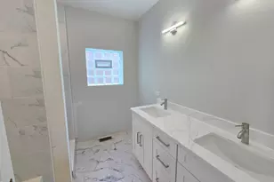 3450 S Wood St, Chicago, IL 60608 - Photo 5