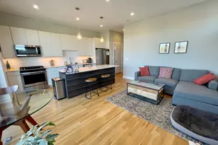 4555 N Ravenswood Ave, Chicago, IL 60640 - Photo 3