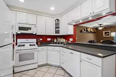 256 Mark Avenue, Glendale Heights, IL 60139 - Photo 9