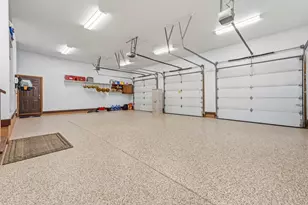 6N342 Linden Ave, Medinah, IL 60157 - Photo 19