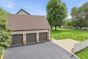6N342 Linden Ave, Medinah, IL 60157 - Photo 47