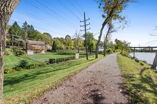 642 Wellington Ave, Elgin, IL 60120 - Photo 41
