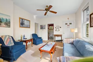 642 Wellington Ave, Elgin, IL 60120 - Photo 9