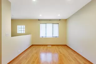 1719 S Ruble St, Chicago, IL 60616 - Photo 3