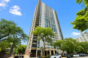 1355 N Sandburg Terrace, Chicago, IL 60610 - Photo 1