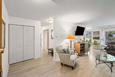 440 Raintree Court #3S, Glen Ellyn, IL 60137 - Photo 3