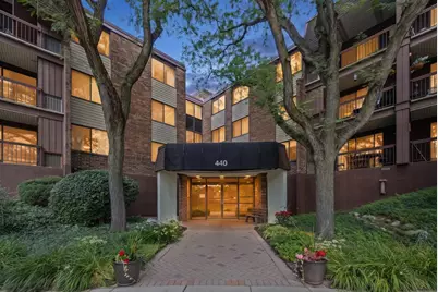 440 Raintree Court #3S, Glen Ellyn, IL 60137 - Photo 1