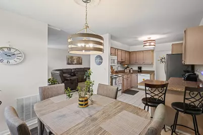 440 Raintree Court #3S, Glen Ellyn, IL 60137 - Photo 7