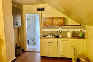 2848 E 79th St, Chicago, IL 60649 - Photo 9