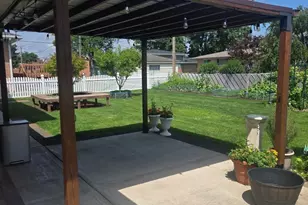 7836 W 81st St, Bridgeview, IL 60455 - Photo 19