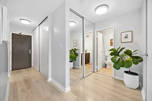 3930 N Pine Grove Ave, Chicago, IL 60613 - Photo 5