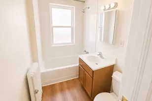 737 Hinman Ave, Evanston, IL 60202 - Photo 5