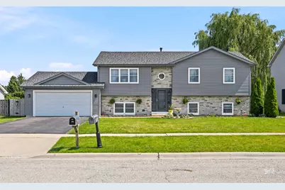 5903 Castlewood Trail, McHenry, IL 60050 - Photo 1