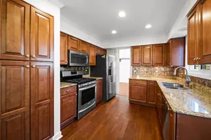 97 E Harbor Dr, Lake Zurich, IL 60047 - Photo 7