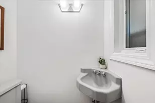 1923 Grant St, Evanston, IL 60201 - Photo 9