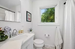1923 Grant St, Evanston, IL 60201 - Photo 13