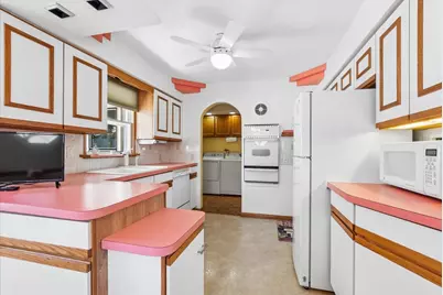7821 W 73rd Place, Bridgeview, IL 60455 - Photo 7