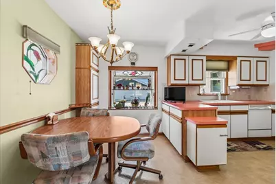 7821 W 73rd Place, Bridgeview, IL 60455 - Photo 9