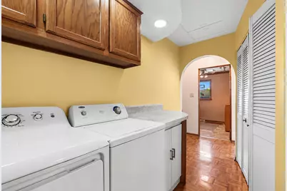 7821 W 73rd Place, Bridgeview, IL 60455 - Photo 11