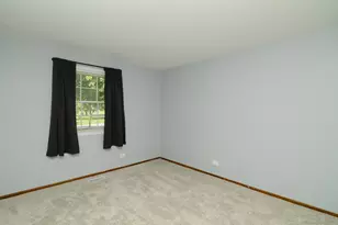 930 Sharon Ln, Schaumburg, IL 60193 - Photo 23